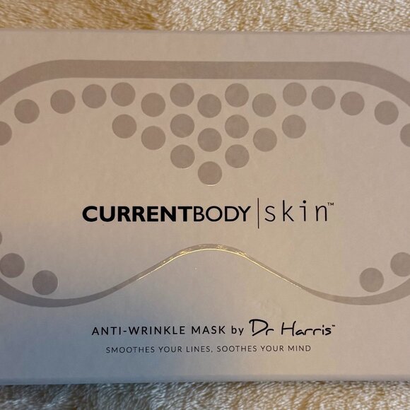 Anti-Wrinkle Silk Sleep Mask by Dr Harris From CurrentBody - Picture 5 of 8